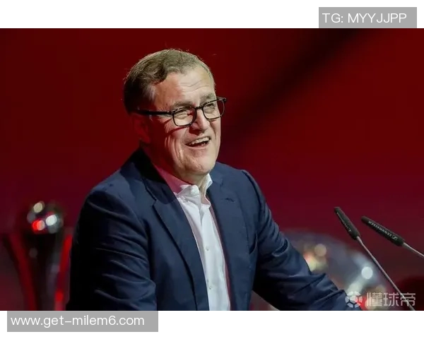 莱万回归老东家破门拜仁球迷怒斥其忘恩负义情绪高涨 莱万回归老东家破门拜仁球迷怒斥其忘恩负义情绪高涨